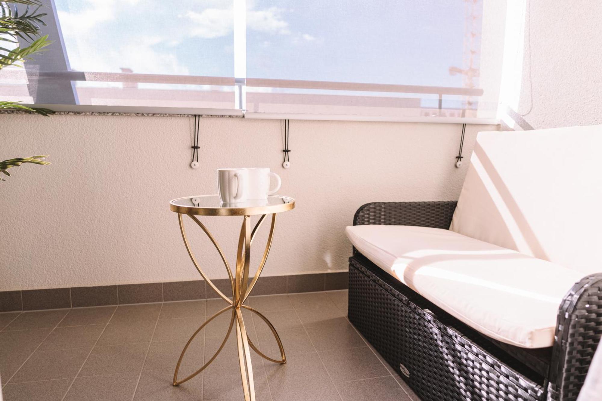 Flexible Selfcheckins 66 - Zagreb - Loggia - 80M2 - New - Luxury - Garage - 2 Bedrooms Luaran gambar